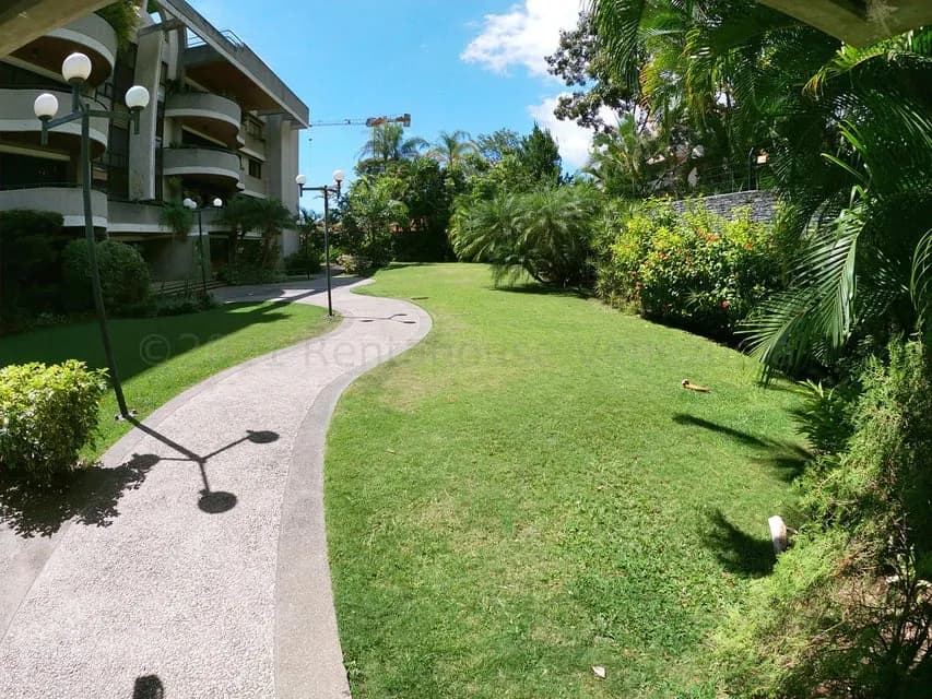 Apartamento (Duplex) en Venta en Los Palos Grandes, Distrito Metropolitano