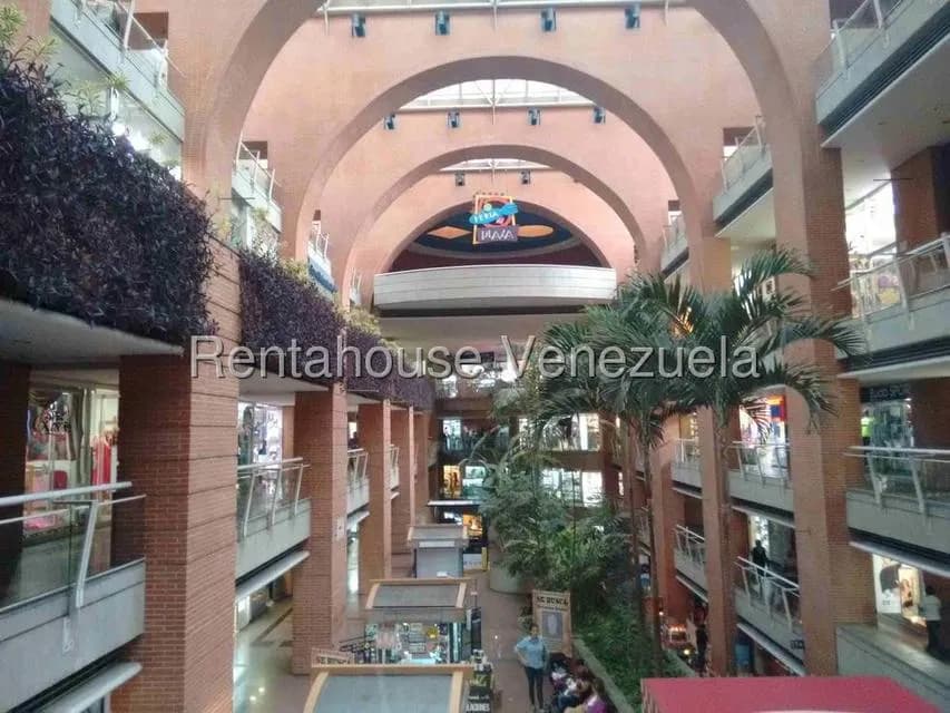 Comercial (Local Comercial) en Alquiler en El Cafetal, Distrito Metropolitano