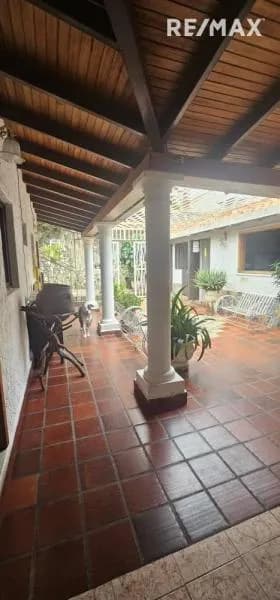 casa quinta con extraordinaria extension y excelente clima en mendoza fria