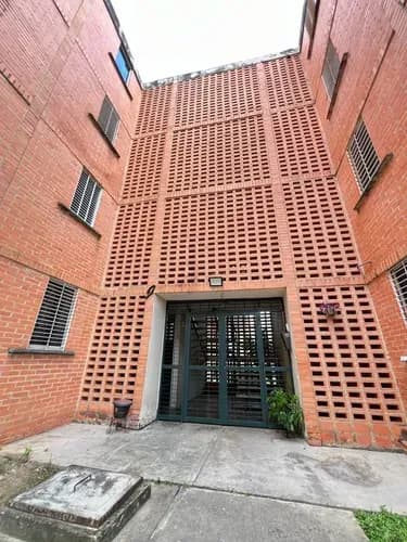 Apartamento En Venta: San Diego Residencias Tulipán