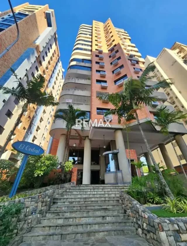 Apartamento en venta El Bosque Res. Cedral