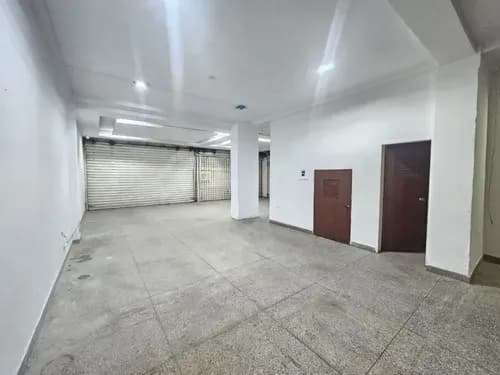 Local En Planta Baja Avenida Principal La Cooperativa