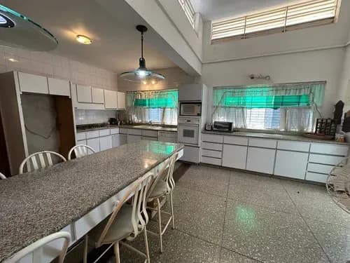 Casa A Remodelar En La Urb, Guaparo Valencia Ns