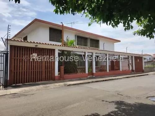 M&n Vende Casa-quinta De 600m2 Ubicada A 1 Cuadra De La Avda. Pedro Leon Torres, Al Oeste De Barquisimeto: 26-16580