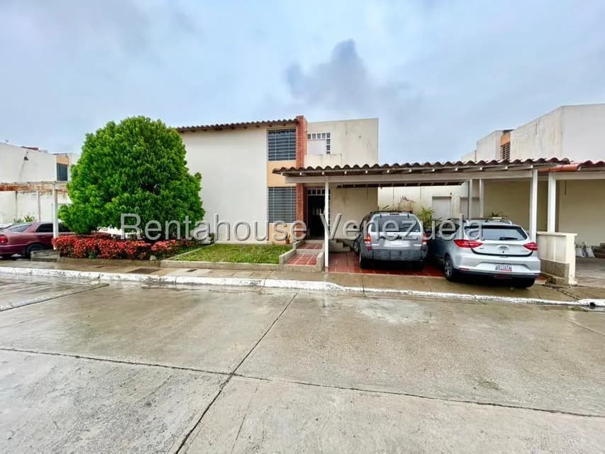 Casa (Multipes Niveles) en Alquiler en Ave Intercomunal, Lara