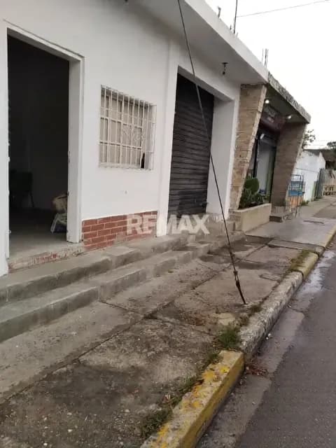 Local Comercial en el Este