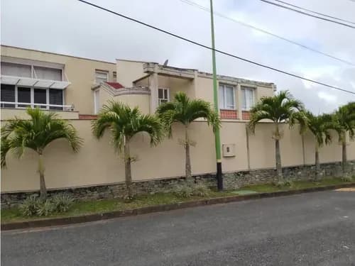 Casa En Venta, San Antonio De Los Altos, Urb. Cerrada