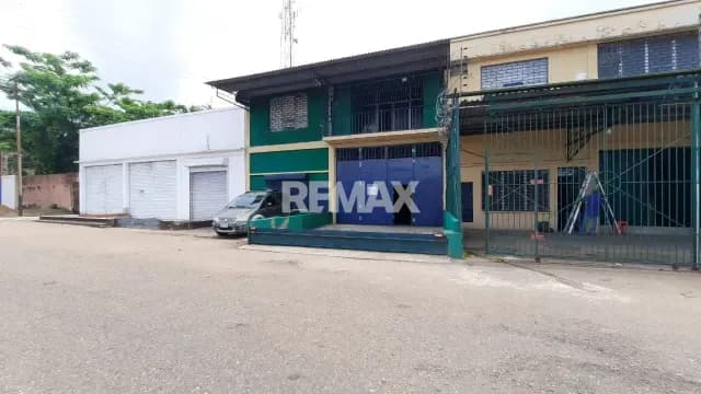 Se Alquila Galpon en la Avenida Raul Leoni