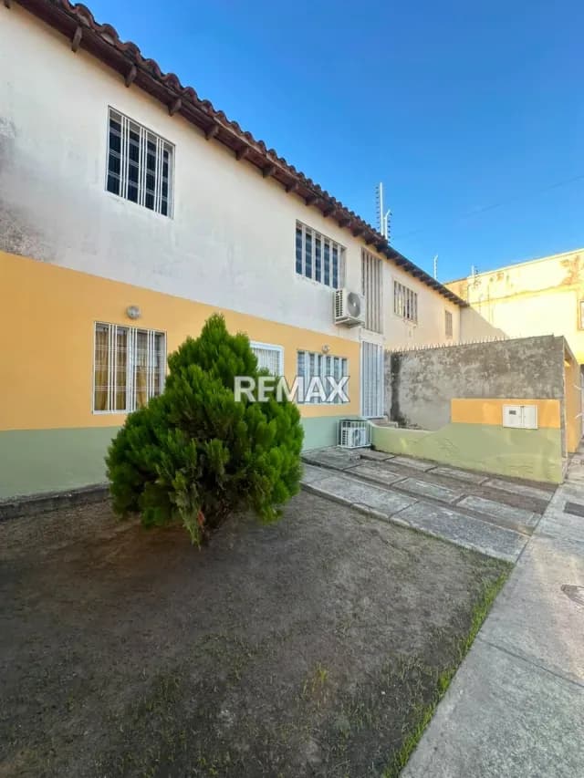 **Espectacular Apartamento en Urb. Las Orquídeas**