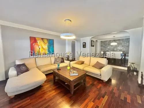 Hermosa Casa En Venta En La Boyera En Calle Cerrada 26-5827 Iq