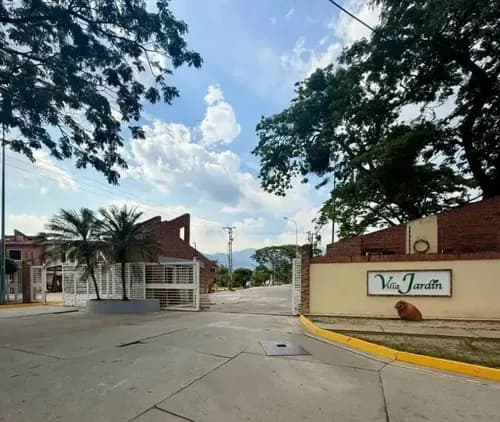 Townhouse En Venta Villa Jardín San Diego Mg11