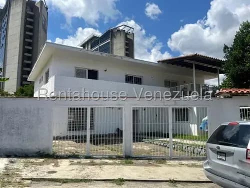 En Venta Casa En Macaracuay. Mbf ¡negociable!