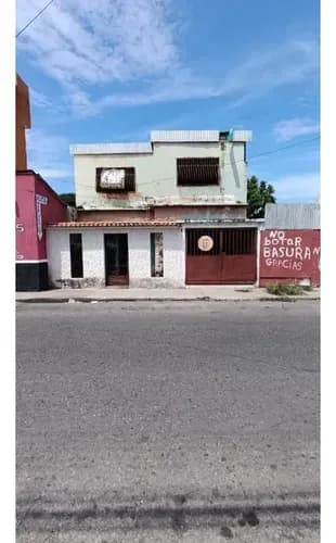 Casa En Venta Maracay Barrio Las Flores
