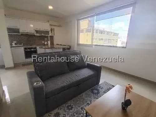 Apartamento En Venta En El Bosque Tipo Estudio Remodelado / Rf