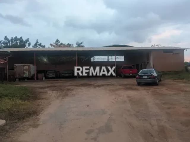 Vende terreno comercial ubicado en el Sector El Bebedero, Maracaibo