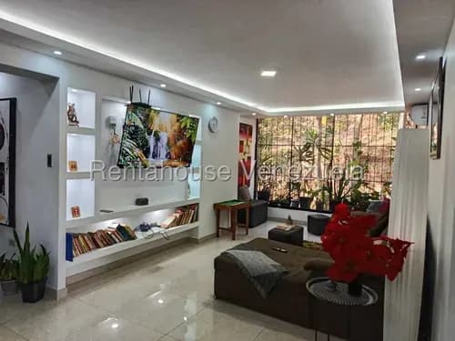 El Marques En Venta Apartamento Completamente Remodelado Con Acabados De Primera. 16201