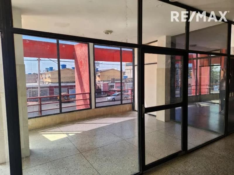 Se alquila Local comercial SOUTH CENTER SIERRA MAESTRA