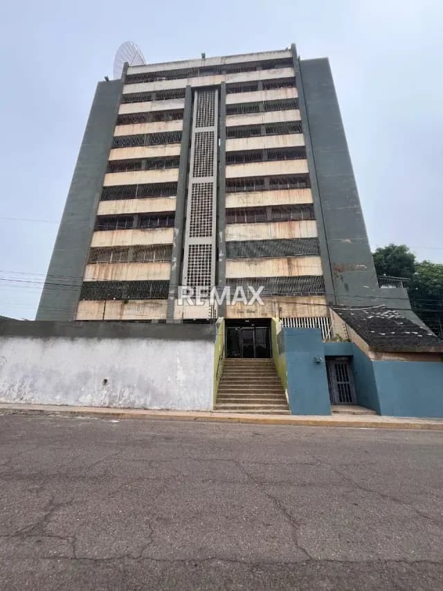 Local Comercial en el Edificio Sabrina