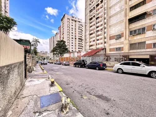 Carla Gonzalez Apartamento En Venta En Los Dos Caminos Mls #26-3668 Mb
