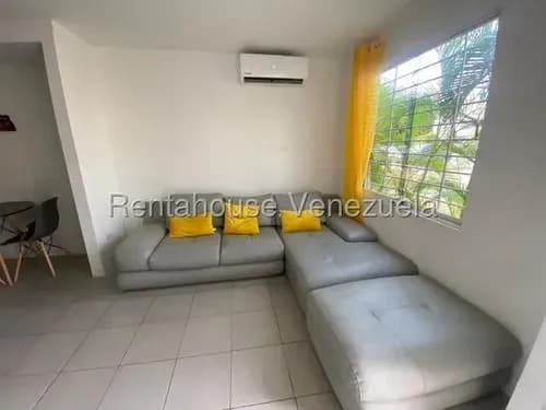 Daniela Linarez Alquila Hermosa Casa Tipo Townhouse Amoblado Con 2 Habitaciones, 2 Baños, Sala Cocina, Canchas, Piscina, Planta Eléctrica, Caminos De Tarabana Cabudare