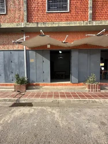 Veronica Perez Inzitu Realtors Evolution Alquila Local Comercial La Candelaria