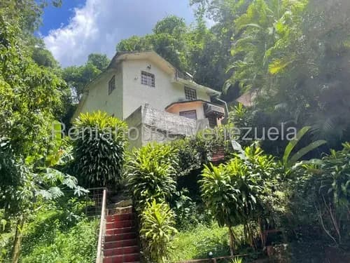¿quieres Vivir Rodeado De Naturaleza Sin Salir De Caracas? Esta Casa En La Unión Es Tu Refugio Ideal. Belkis 25-8729
