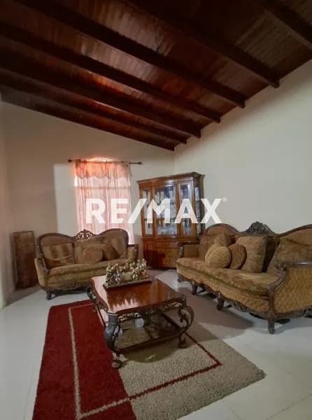 Se Alquila Casa Urb. La Pradera, Tipuro
