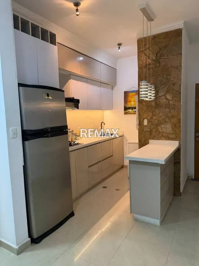 En Venta Res. Doral Country, El Rincón, Naguanagua. Planta baja
