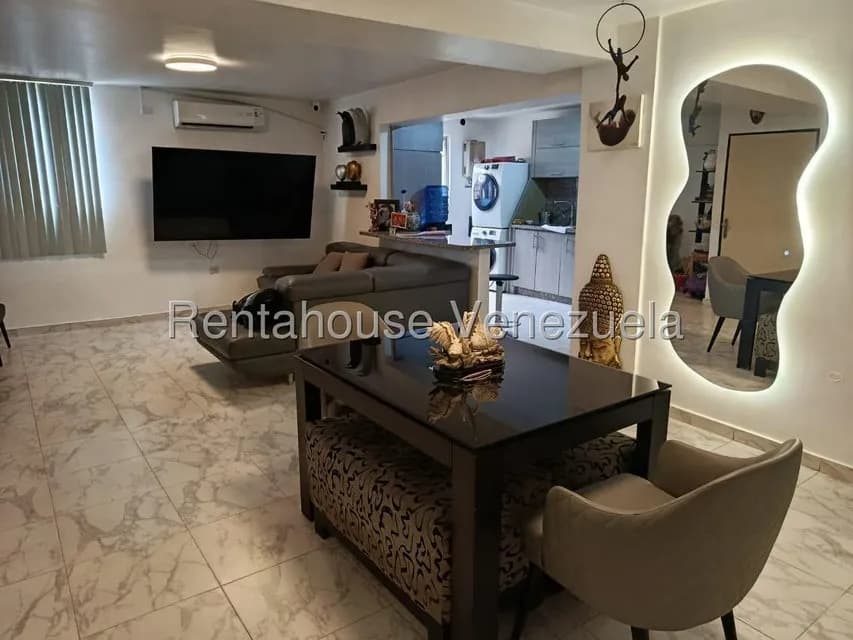 Apartamento (1 Nivel) en Venta en Parroquia 23 de Enero, Distrito Metropolitano