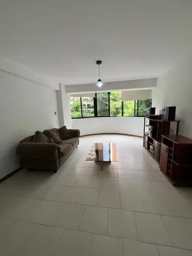 Anthony Ofrece En Venta Un Distinguido Apartamento Ubicado En *residencia Bosque Plaza* En La Urbanización El Bosque (solo Clientes) Db-rma