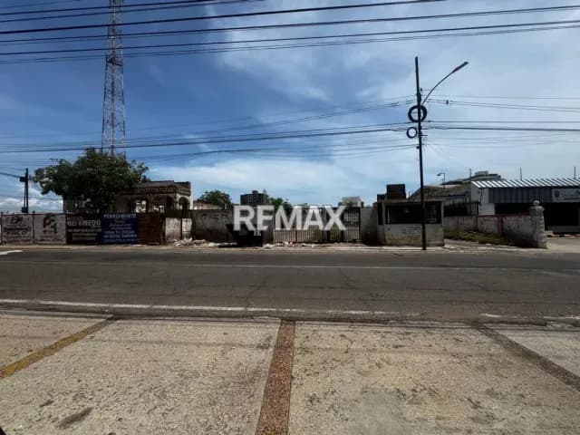 VENTA DE TERRENO DETRAS DEL C.C SALTO ANGEL