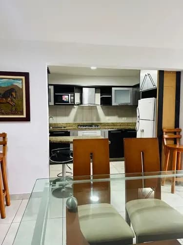 Apartamento En Venta Venezuela Tachira San Cristobal Financiado Financiamiento Microondas, Horno, Tope, Campana Y Nevera Muebles Televisores A/a En Sala Y Hab Principal + 2 Puestos Techados Al Entrar