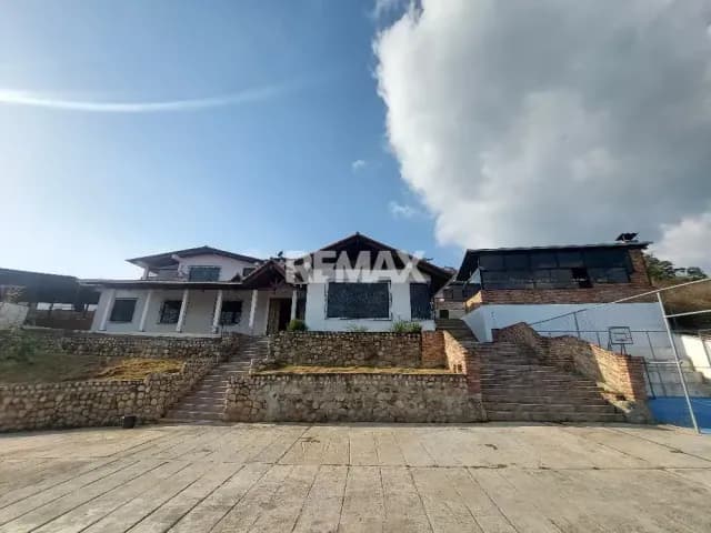 Casa de Campo de Lujo en Venta en Peribeca