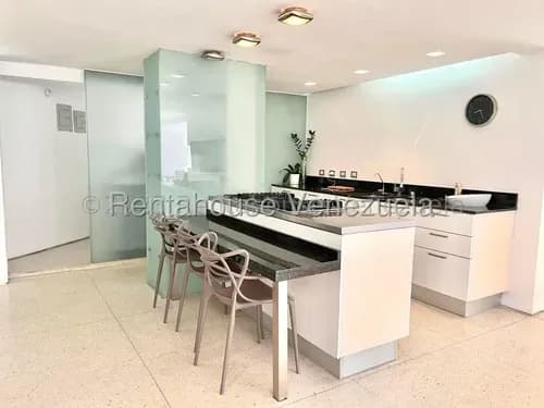 Alquiler En Santa Paula De Bello Apartamento Amoblado De 104 Mts. Mgt #26-12487