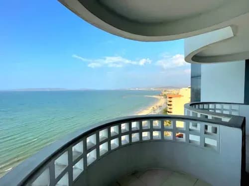 Apartamento Con Vista Al Mar En Residencia Costa Dorada, Lecheria