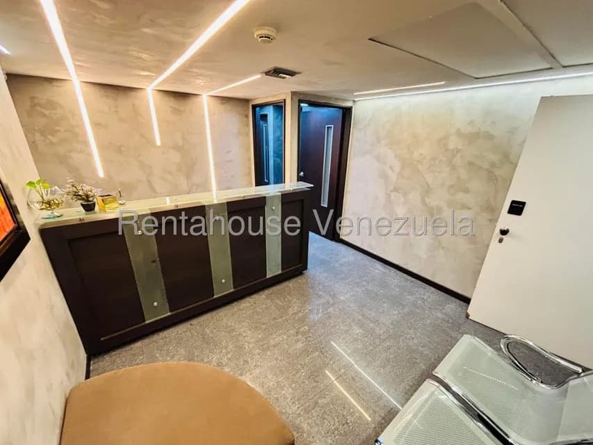 Comercial (Oficina) en Alquiler en Parroquia La Candelaria, Distrito Metropolitano