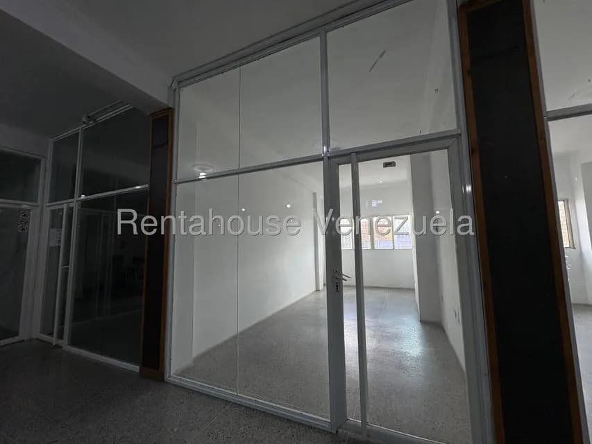 Comercial (Local Comercial) en Alquiler en Parroquia Juan de Villegas, Lara