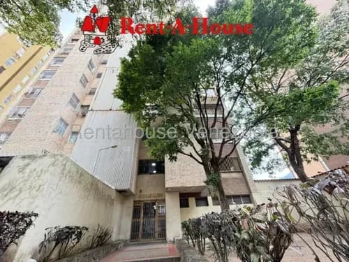 Apartamento En Venta En La Urbina 26-17141