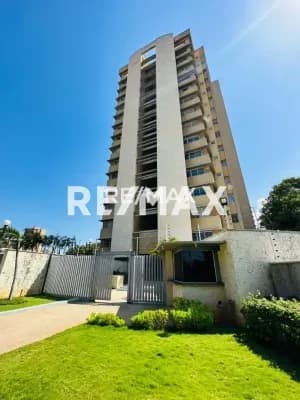 Penthouse en Venta Edif. Luna Azul Sector Paraíso