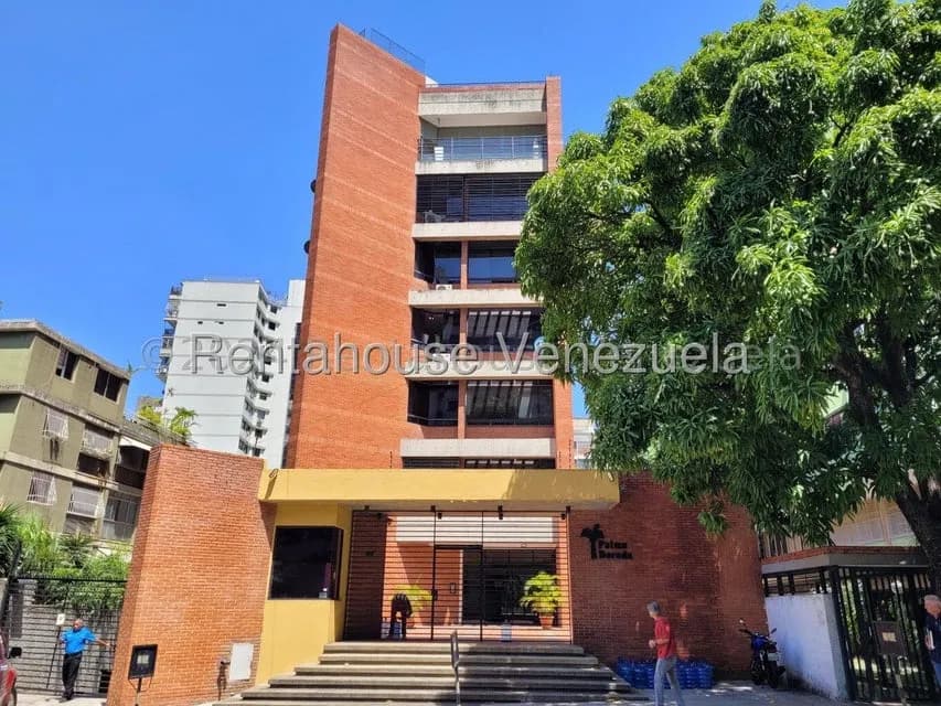 Apartamento (1 Nivel) en Alquiler en Santa Eduvigis, Distrito Metropolitano