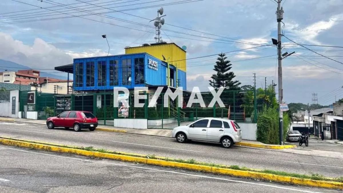 EN VENTA LOCAL COMERCIAL