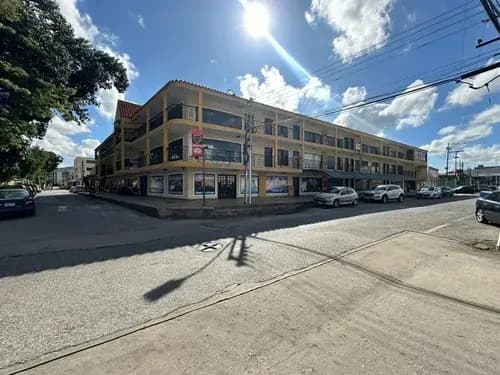 Johana Lazaro Alquila Oficina En El Centro Comercial El Hatillo, Naguanagua Con 81 Metros De Construcción Incluye Mezzanina **solo Clientes**