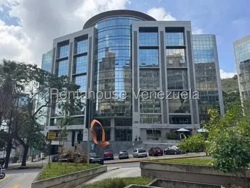 Alquiler De Excelente Oficina En Centro Empresarial Santa Paula Jg