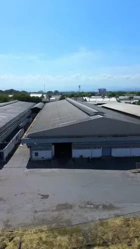 Galpon En Alquiler Con 5.000 M2 , Muy Cerca De La Carretera Nacional . Zenaida Quintero