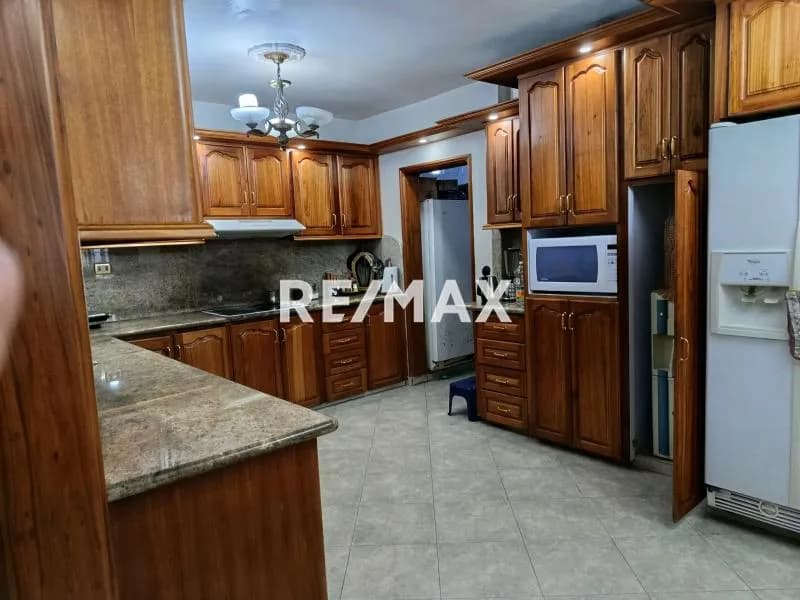 Se Vende Propiedad De Dos Town House, En la Floresta