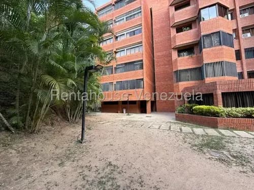 En Venta: Exclusivo Apartamento Con Excelente Iluminación Y Áreas Sociales - Los Samanes | At 26-21039