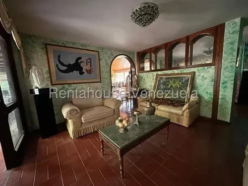 Casa En Venta En Caurimare, Caracas 26-10143 Yf