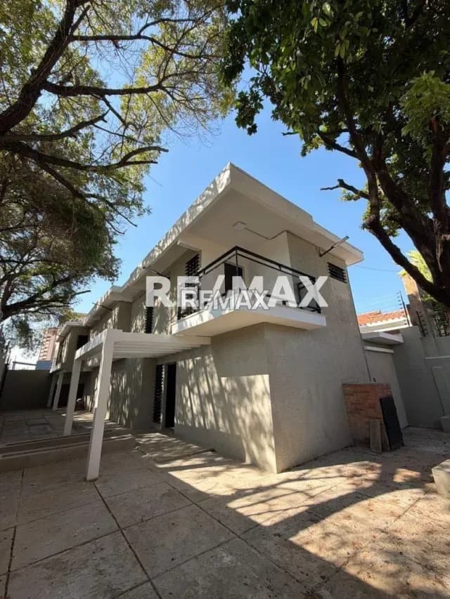 Venta de Casa Comercial , sector tierra negra