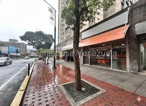 Ip Vendo Fondo De Comercio En Chacao 26-12830 Yf