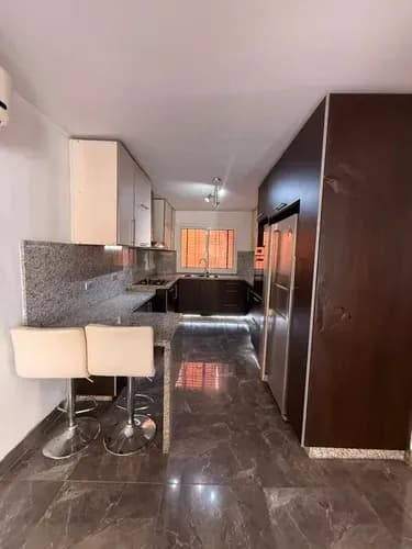 Town House Amoblado Conjunto Cerrado Con Patio Y Parrillera Cerca De Comercio